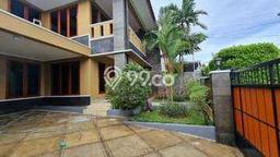 LOKASI STRATEGIS! Rumah kawasan Pejaten, Akses ke Tol, 6 KM, Luas 300m² Bangunan 450m² LOKASI STRATEGIS! Rumah kawasan Pejaten, Akses ke Tol, 6 KM, Luas 300m² Bangunan 450m²
