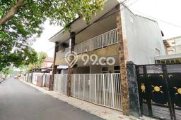 Rumah di Cipete, Dekat Mall, LT 180m² Rumah di Cipete, Dekat Mall, LT 180m²