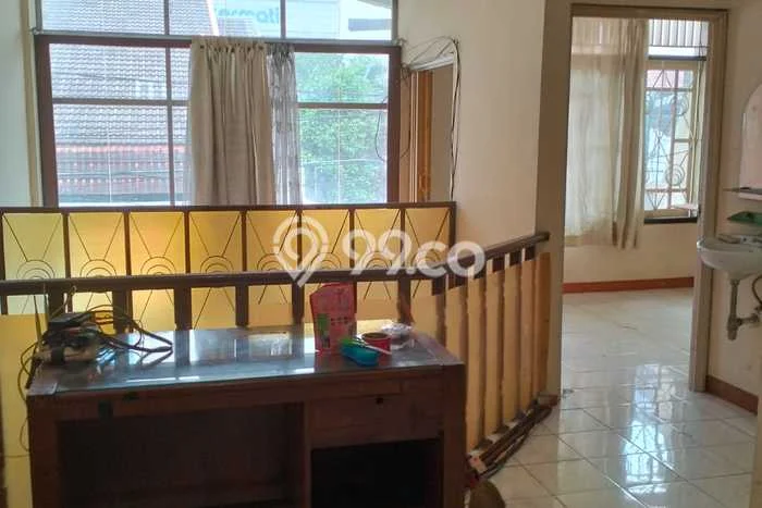 Disewakan! Rumah 3 Kamar Tidur &
2 Kamar Mandi di Tomang, Jakarta Barat Disewakan! Rumah 3 Kamar Tidur &
2 Kamar Mandi di Tomang, Jakarta Barat