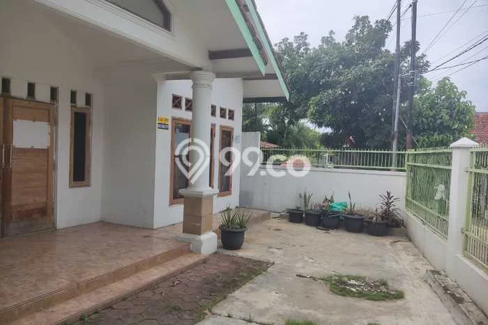 Dijual Rumah 3 Kamar Lokasi Strategis Nyaman dan Strategis di Ciledug Dijual Rumah 3 Kamar Lokasi Strategis Nyaman dan Strategis di Ciledug
