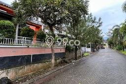 For Sale Rumah 4 Kamar Lokasi Ideal Bagus dan Strategis di Bogor Selatan For Sale Rumah 4 Kamar Lokasi Ideal Bagus dan Strategis di Bogor Selatan