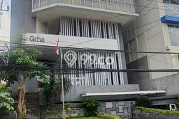 Rumah Luxury Modern Siap Huni di Pemuda Surabaya Rumah Luxury Modern Siap Huni di Pemuda Surabaya