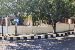 Dijual Rumah Mewah Megah Dengan View Eksklusif di Manyar, Surabaya Dijual Rumah Mewah Megah Dengan View Eksklusif di Manyar, Surabaya