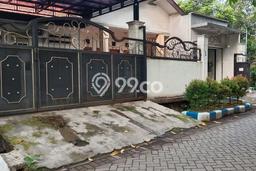 For Sale Hunian Rumah Terawat 3 Kamar di Kebonsari, Surabaya For Sale Hunian Rumah Terawat 3 Kamar di Kebonsari, Surabaya