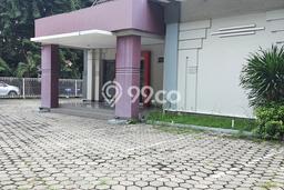 Jual Rumah Luas Elegan Dengan View Cantik di Raya Darmo, Surabaya Jual Rumah Luas Elegan Dengan View Cantik di Raya Darmo, Surabaya