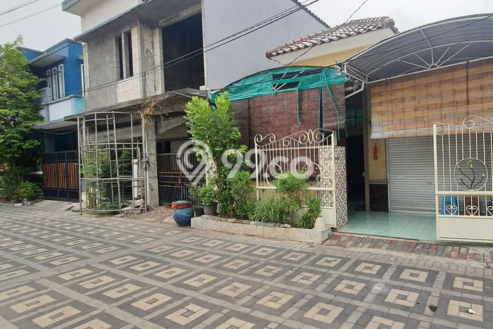 Hunian Nyaman Asri 3 KT Siap Huni di Raya A Yani Surabaya Hunian Nyaman Asri 3 KT Siap Huni di Raya A Yani Surabaya