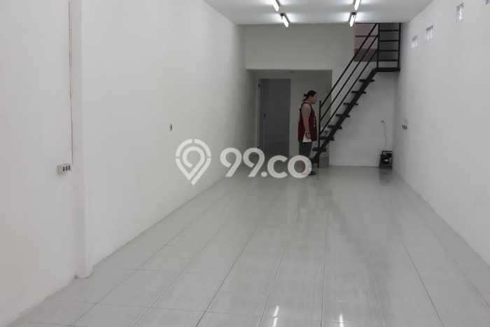 LOKASI STRATEGIS! Ruko di Driyorejo, Luas 100m2m², Kawasan Bisnis LOKASI STRATEGIS! Ruko di Driyorejo, Luas 100m2m², Kawasan Bisnis