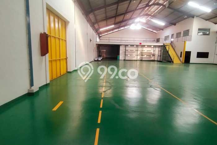 Area Ramai! Gudang Dijual di Cengkareng untuk Bisnis Luas Bangunan 1700m2 Area Ramai! Gudang Dijual di Cengkareng untuk Bisnis Luas Bangunan 1700m2