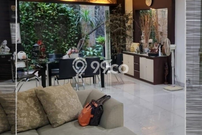 For Sale Rumah Mewah Exclusive di Sukolilo, Surabaya For Sale Rumah Mewah Exclusive di Sukolilo, Surabaya