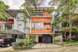 Rumah Exclusive LT 225m² / LB 136m² di Kompleks Perumahan Dago, Bandung Rumah Exclusive LT 225m² / LB 136m² di Kompleks Perumahan Dago, Bandung