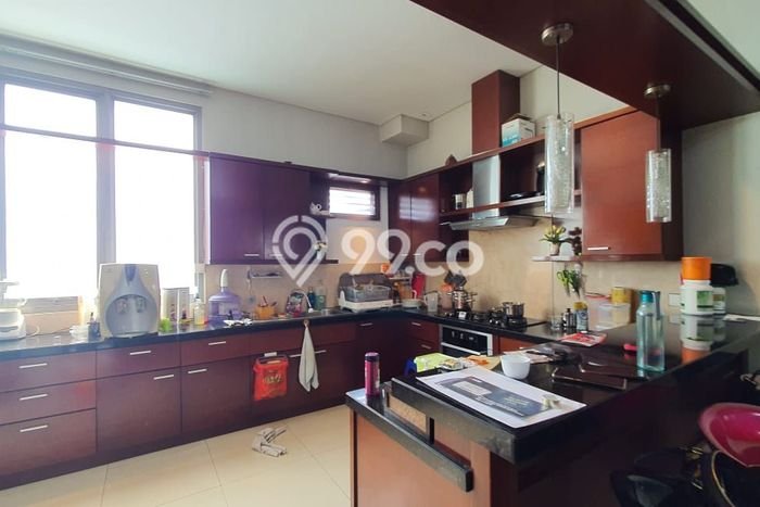Unit Ruko Dijual di Bandung LT 300m2 & LB 486m2 Unit Ruko Dijual di Bandung LT 300m2 & LB 486m2