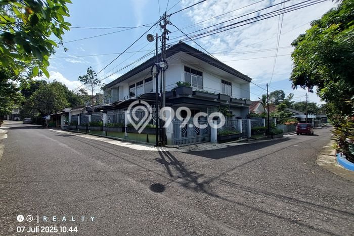 Jual Rumah Mewah Elegan Dengan View Cantik di Sukaluyu, Bandung Jual Rumah Mewah Elegan Dengan View Cantik di Sukaluyu, Bandung