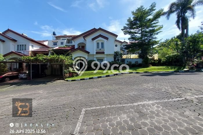 Rumah Elit Modern Siap Huni di Tubagus Ismail Bandung Rumah Elit Modern Siap Huni di Tubagus Ismail Bandung