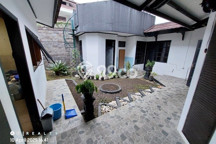 Rumah Elit Modern Siap Huni di Cigadung Bandung Rumah Elit Modern Siap Huni di Cigadung Bandung
