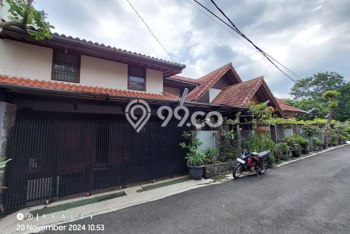 Hunian Elit LB 350m2 Siap Huni Desain Elegan di Cigadung, Bandung Hunian Elit LB 350m2 Siap Huni Desain Elegan di Cigadung, Bandung