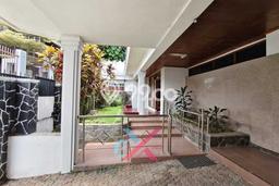 Rumah Elit Modern Tanpa Renovasi di Ciumbuleuit Bandung Rumah Elit Modern Tanpa Renovasi di Ciumbuleuit Bandung
