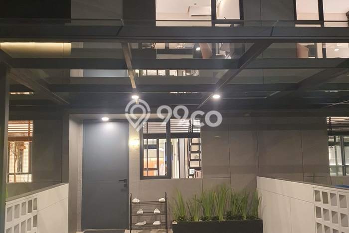 Rumah Modern Cantik 2 KT Siap Huni di Lippo Cikarang Rumah Modern Cantik 2 KT Siap Huni di Lippo Cikarang