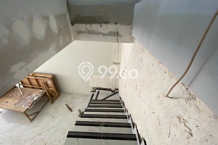 Ruko Komersial Dijual di Kuta Badung LT 107m2 & LB 140m2 Ruko Komersial Dijual di Kuta Badung LT 107m2 & LB 140m2