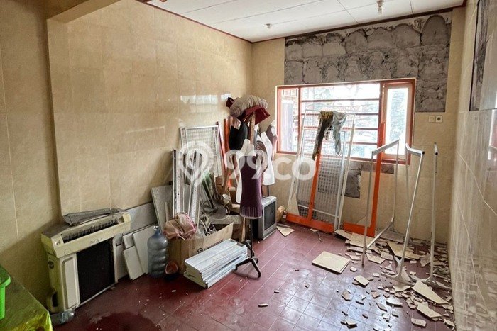 Area Ramai! Ruko Dijual di Kuta untuk Bisnis Luas Bangunan 120m2 Area Ramai! Ruko Dijual di Kuta untuk Bisnis Luas Bangunan 120m2