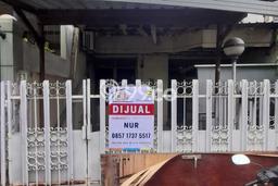 Dijual Rumah di Kelapa Gading, Jakarta Utara. Hitung Tanah Saja Dijual Rumah di Kelapa Gading, Jakarta Utara. Hitung Tanah Saja