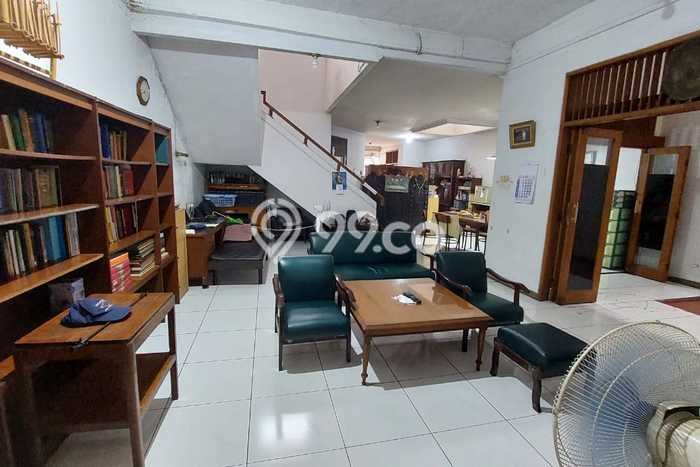 Siap Huni Hunian Elit 3 Kamar di Jatinegara Dekat ke Mana Saja Siap Huni Hunian Elit 3 Kamar di Jatinegara Dekat ke Mana Saja