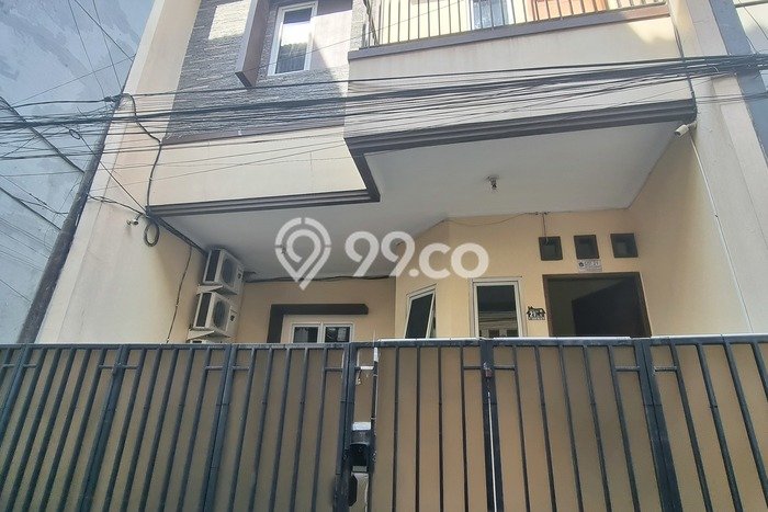 Kost untuk Dijual di Tanjung Duren Punya 16 Kamar Kost untuk Dijual di Tanjung Duren Punya 16 Kamar