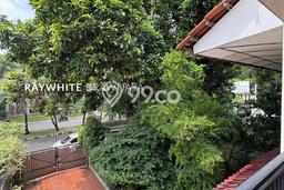 For Sale! Luxury House LT 644m2 Desain Elegan di Pondok Indah For Sale! Luxury House LT 644m2 Desain Elegan di Pondok Indah