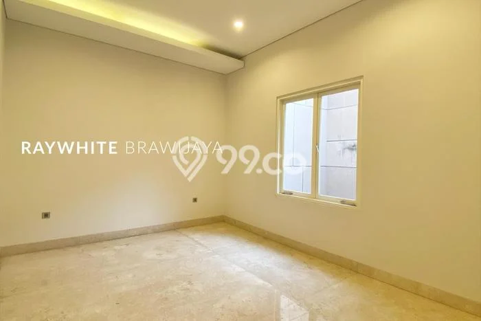 For Sale! Luxury House LT 181m2 Desain Modern di Gandaria For Sale! Luxury House LT 181m2 Desain Modern di Gandaria