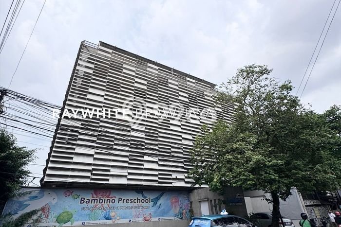Komersial Bagus Dijual LB 2470m2 Lokasi Strategis Jakarta Selatan Area Cocok untuk Bisnis Komersial Bagus Dijual LB 2470m2 Lokasi Strategis Jakarta Selatan Area Cocok untuk Bisnis