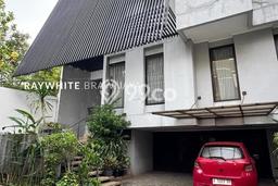Dijual Rumah Mewah Megah Dengan View Cantik di Kemang, Jakarta Selatan Dijual Rumah Mewah Megah Dengan View Cantik di Kemang, Jakarta Selatan