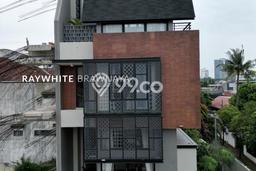 Siap Huni Rumah Mewah 3 Kamar di Kebayoran Baru Dekat ke Mana Saja Siap Huni Rumah Mewah 3 Kamar di Kebayoran Baru Dekat ke Mana Saja