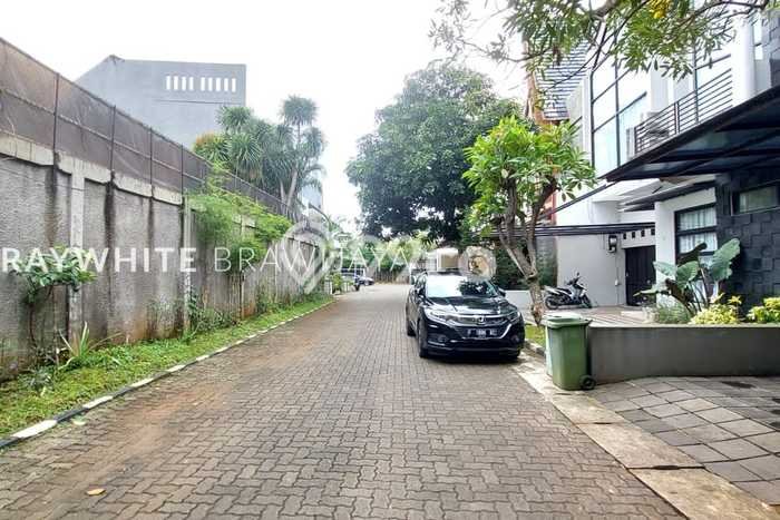 Dijual Rumah Luas Elegan Dengan View Eksklusif di Bangka, Jakarta Selatan Dijual Rumah Luas Elegan Dengan View Eksklusif di Bangka, Jakarta Selatan