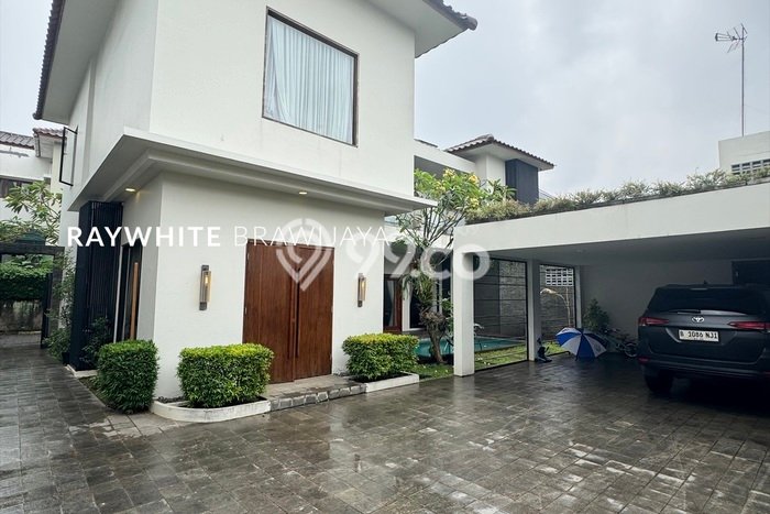 Dijual Rumah Luas Megah Dengan View Cantik di Pondok Labu, Jakarta Selatan Dijual Rumah Luas Megah Dengan View Cantik di Pondok Labu, Jakarta Selatan