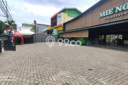 Komersial Disewa di Bogor dengan LB 400m2 Area Komersial Ramai Komersial Disewa di Bogor dengan LB 400m2 Area Komersial Ramai