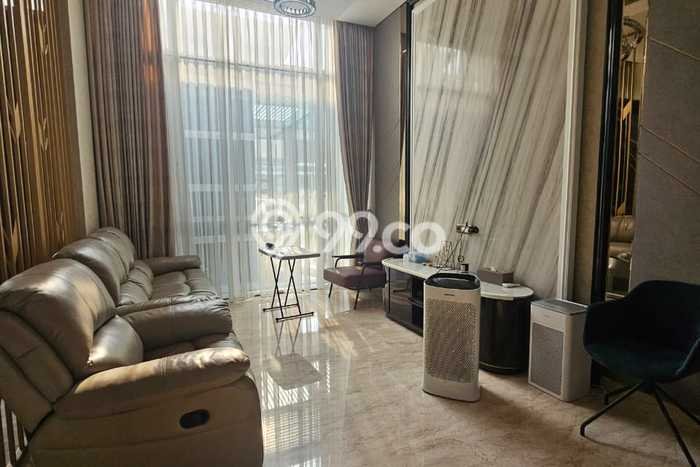 Rumah Elit Modern Tanpa Renovasi di Golf Island Jakarta Utara Rumah Elit Modern Tanpa Renovasi di Golf Island Jakarta Utara
