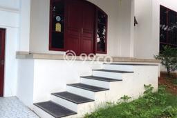 Rumah Luxury Modern Siap Huni di Pluit Jakarta Utara Rumah Luxury Modern Siap Huni di Pluit Jakarta Utara