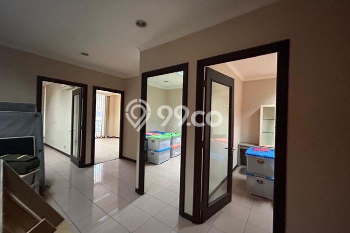 Unit Gudang Dijual di Grogol Petamburan Jakarta Barat Luas Bangunan 3317m2 Unit Gudang Dijual di Grogol Petamburan Jakarta Barat Luas Bangunan 3317m2