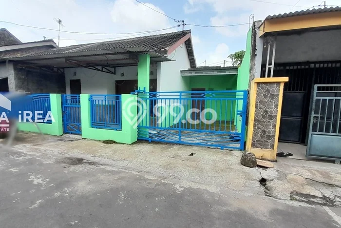 Jual Rumah Harga Miring Tasikmadu Punya 2 Kamar & LT 74m2 Jual Rumah Harga Miring Tasikmadu Punya 2 Kamar & LT 74m2