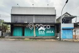 Komersial disewakan di Banjarsari Solo dengan luas bangunan 400m2 Komersial disewakan di Banjarsari Solo dengan luas bangunan 400m2