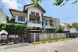 Rumah Mewah Dijual LT 240m2 di Solo Baru, Solo Rumah Mewah Dijual LT 240m2 di Solo Baru, Solo