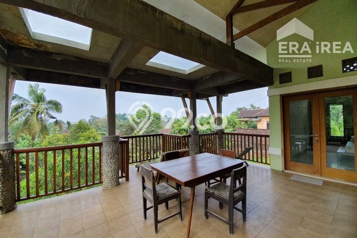 Jual Rumah Bagus Siap Huni LB 230m2 di Karangpandan, Karanganyar Jual Rumah Bagus Siap Huni LB 230m2 di Karangpandan, Karanganyar