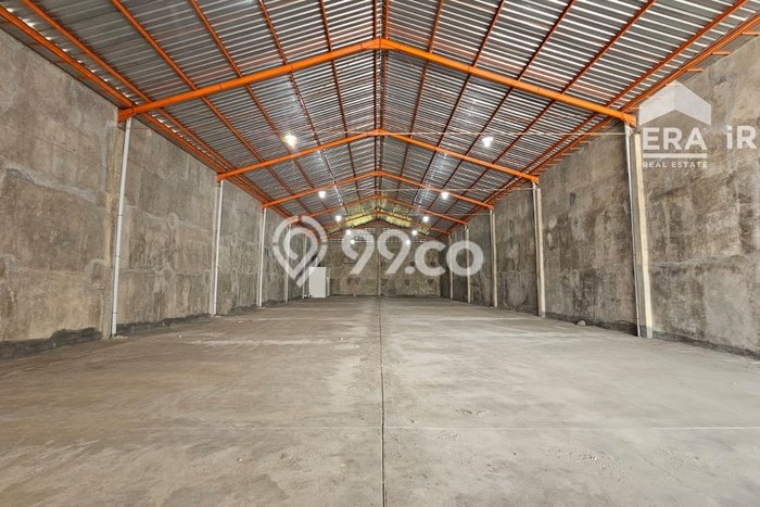 AREA PREMIUM! Gudang For Rent Kawasan Colomadu, Luas 850m², Jalan Utama AREA PREMIUM! Gudang For Rent Kawasan Colomadu, Luas 850m², Jalan Utama