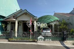 For Sale Rumah 4 Kamar Lokasi Strategis Nyaman dan Strategis di Banjarsari For Sale Rumah 4 Kamar Lokasi Strategis Nyaman dan Strategis di Banjarsari