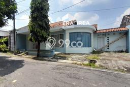 Dijual Cepat Rumah Bagus Siap Huni LB 112m2 di Colomadu, Solo Dijual Cepat Rumah Bagus Siap Huni LB 112m2 di Colomadu, Solo