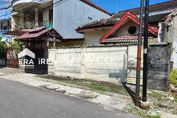 Rumah di Grogol, Dekat Stasiun, 2 KM, LT 200m² LB 250m² Rumah di Grogol, Dekat Stasiun, 2 KM, LT 200m² LB 250m²