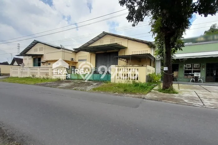 Disewakan Gudang di Pusat Kota Boyolali Ramai Strategis Disewakan Gudang di Pusat Kota Boyolali Ramai Strategis
