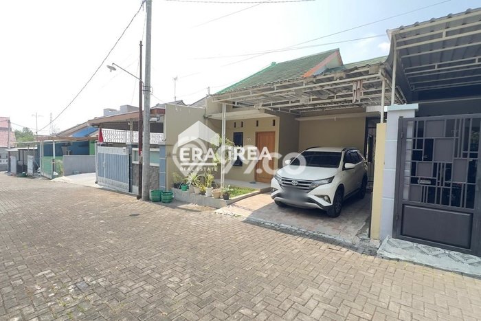 Jual Rumah Murah Meriah Gondangrejo Punya 1 KT & LT 93m2 Jual Rumah Murah Meriah Gondangrejo Punya 1 KT & LT 93m2