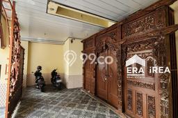 Rumah Kost untuk Dijual di Jebres dengan 66 KT, 66 KM, Luas 950m2 Rumah Kost untuk Dijual di Jebres dengan 66 KT, 66 KM, Luas 950m2