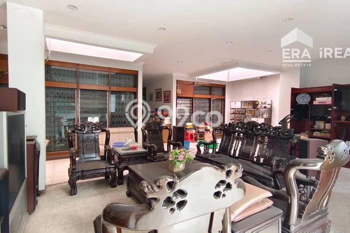Dijual Ruko Kawasan Gondokusuman, Luas 1637m², Kawasan Potensial, Jalan Utama Dijual Ruko Kawasan Gondokusuman, Luas 1637m², Kawasan Potensial, Jalan Utama
