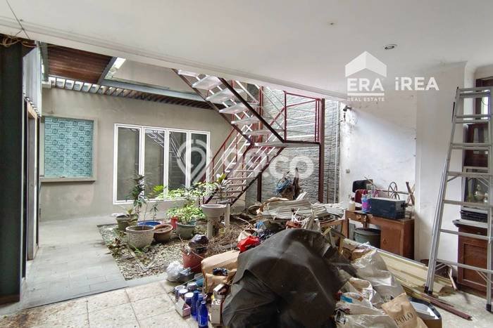 Dijual Ruko Kawasan Gondokusuman, Luas 1637m², Kawasan Potensial, Jalan Utama Dijual Ruko Kawasan Gondokusuman, Luas 1637m², Kawasan Potensial, Jalan Utama